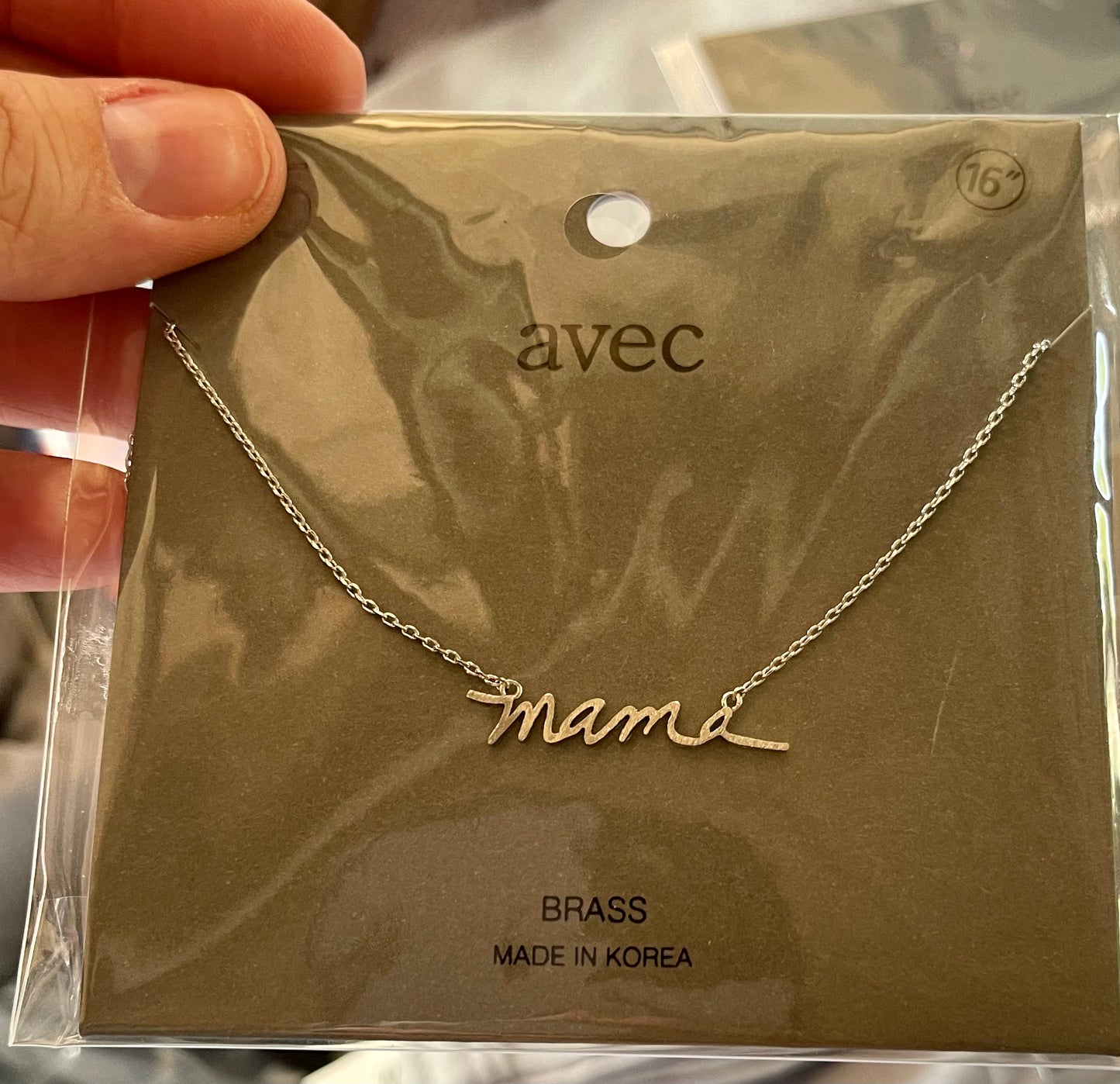 Mama necklace